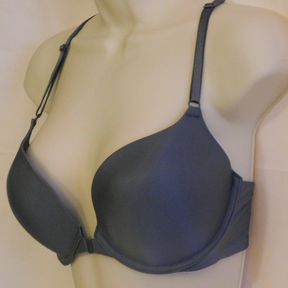 Victoria's Secret Push-Up Bra 34D, Brand New - Picture 2 of 3
